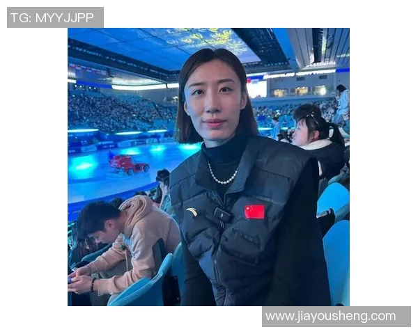 女排主教练大胆启用新人，网友称其“赌王”